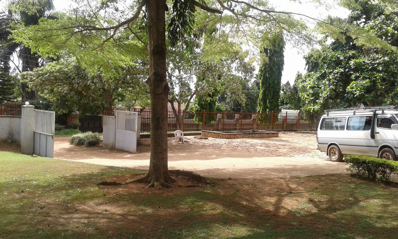 Skyway Hotel Entebbe Exterior foto