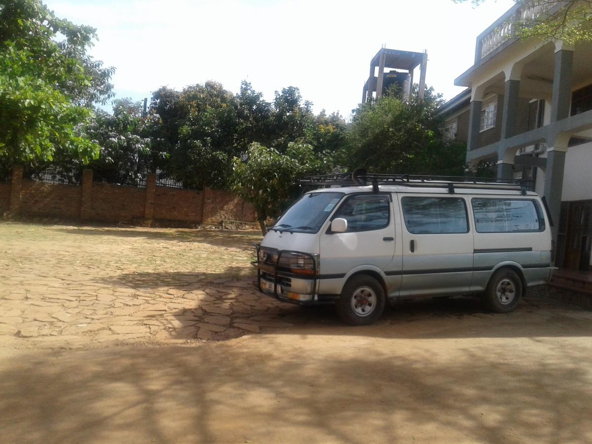 Skyway Hotel Entebbe Exterior foto