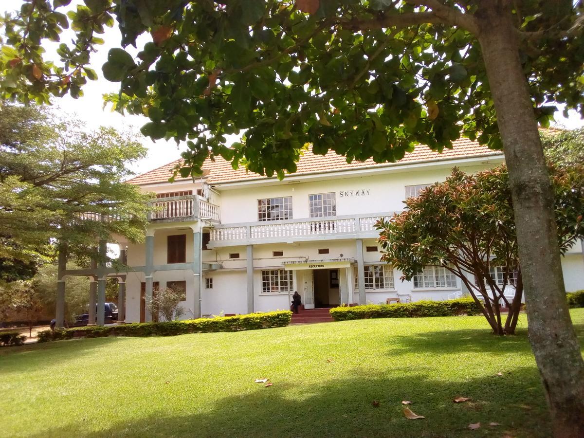 Skyway Hotel Entebbe Exterior foto
